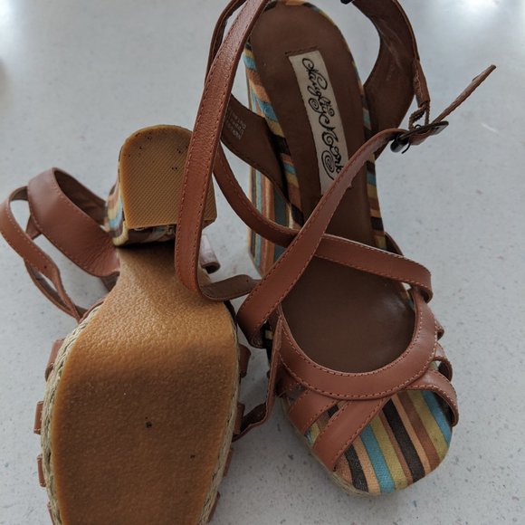 Naughty Monkey Heels - Picture 2 of 3